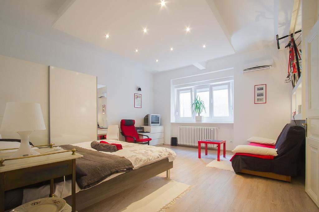 Apartment Red Bike Zagreb Rum bild